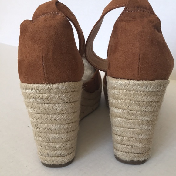 EUC Universal Thread Faux Suede Espadrilles Wedge Cognac Sandals Size 9 - Picture 8 of 12